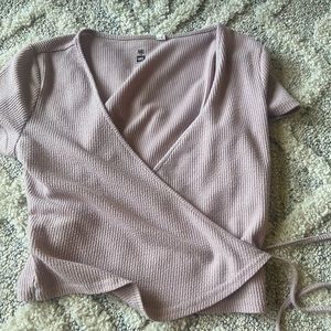 Me to we pacsun wrap top